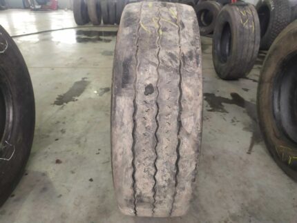 Opona ciężarowa używana 245/70R17.5 MICHELIN X MULTI T / 6-7mm