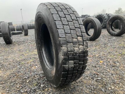  Opona ciężarowa używana 265/70R17.5 BIEŻNIKOWANA TYP KOSTKA / 10-11mm