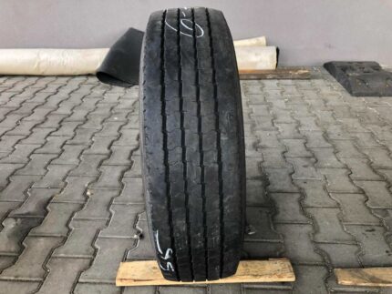  Opona ciężarowa używana 9.5R17.5 GOODYEAR REGIONAL RHS II / 6-7mm