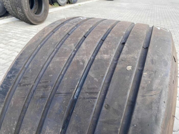 Opona ciężarowa  445/45R19.5 PIRELLI ST:01 / 8-9mm