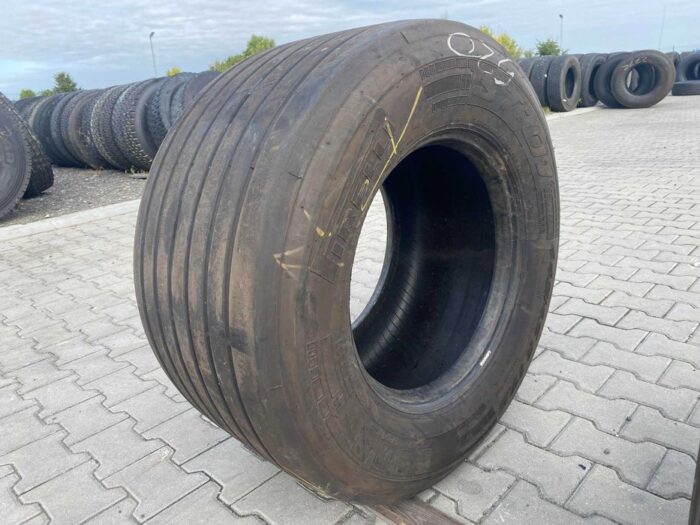 Opona ciężarowa  445/45R19.5 PIRELLI ST:01 / 8-9mm