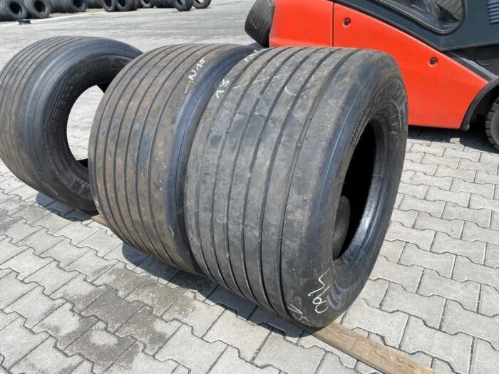 Opony ciężarowe  445/45R19.5 PIRELLI ST;01 / 6-8mm