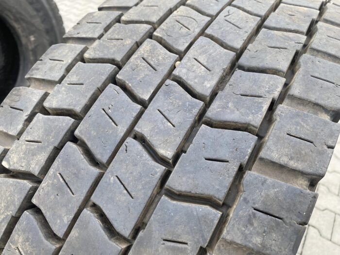Opona ciężarowa 315/80R22.5 ATHOS HG2338 / 15-18mm