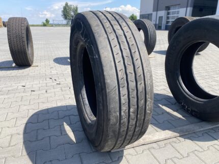 Opona ciężarowa 315/70R22.5 UNIROYAL FH40 / 8-10mm