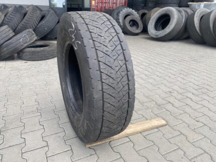  Opona ciężarowa 285/70R19.5 GOODYEAR KMAX D / 8-11mm