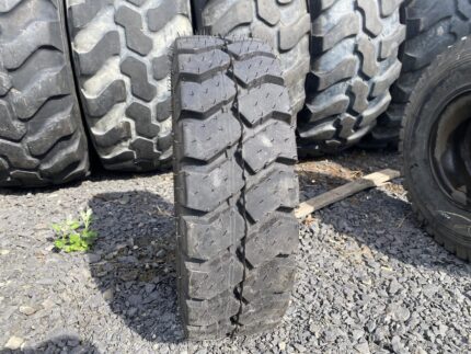 Opona do wózków widłowych 6.50-10 MITAS FL-08 FORK LIFT / WÓZEK WIDŁOWY / 100% bieżnika