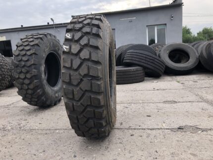 Opona przemysłowa  335/80R20 , 12.5R20 PIRELLI PS 22 PISTA / 100% bieżnika