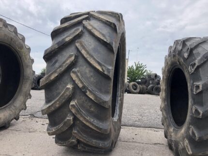  Opona rolnicza o wysokiej trakcji 650/65R38 FIRESTONE MAXI TRACTION 65 RADIAL / 85% bieżnika