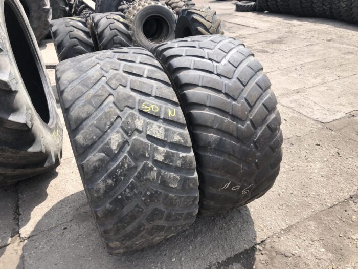 Opona rolnicza do maszyn 560/60R22.5 BKT RIDEMAX FL693 RADIAL / 40% bieżnika