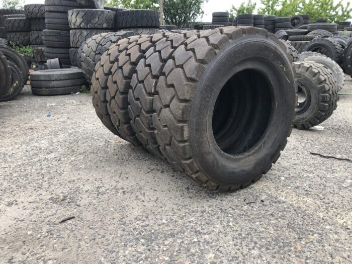 Opona przemysłowa   250/70R15 MICHELIN XZM / 90% bieżnika