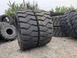 Opony ciężarowe 300-15 315/70-15 BKT PL801 / 85% bieżnika