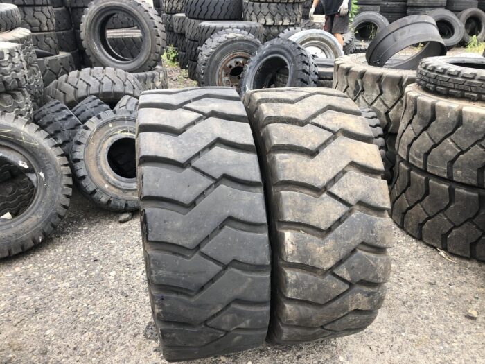 Opony ciężarowe 300-15 315/70-15 BKT PL801 / 85% bieżnika