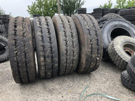 Opona przemysłowa  8.25R15 CONTINENTAL CONTIRV20 / 90% bieżnika