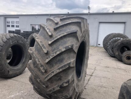 Opona do maszyn rolniczych 800/65R32 MICHELIN MEGAXBIB / 90% bieżnika