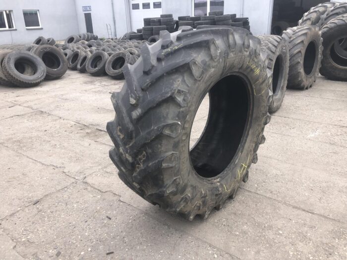 Opona rolnicza  600/65R34 PIRELLI TM800 / 80% bieżnika