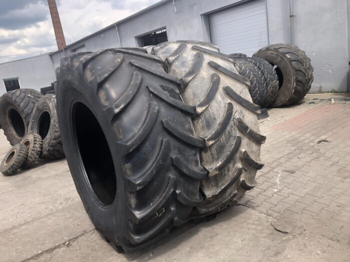 Opona rolnicza XI TTION 710/70R42 FIRESTONE MAXI TRACION RADIAL / 70% bieżnika