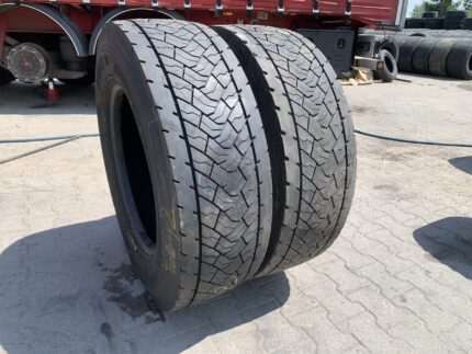 Opony ciężarowe używana 315/70R22.5 GOODYEAR KMAX D GEN-2 / 9-11mm