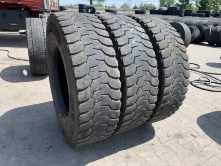  Opona ciężarowa używana 315/80R22.5 MICHELIN X WORKS D / 7-10mm