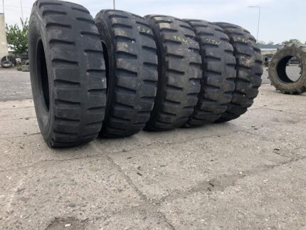  Opona przemysłowa do maszyn 15.5R25 BKT EARTH MAX SR313 RADIAL / 80% bieżnika