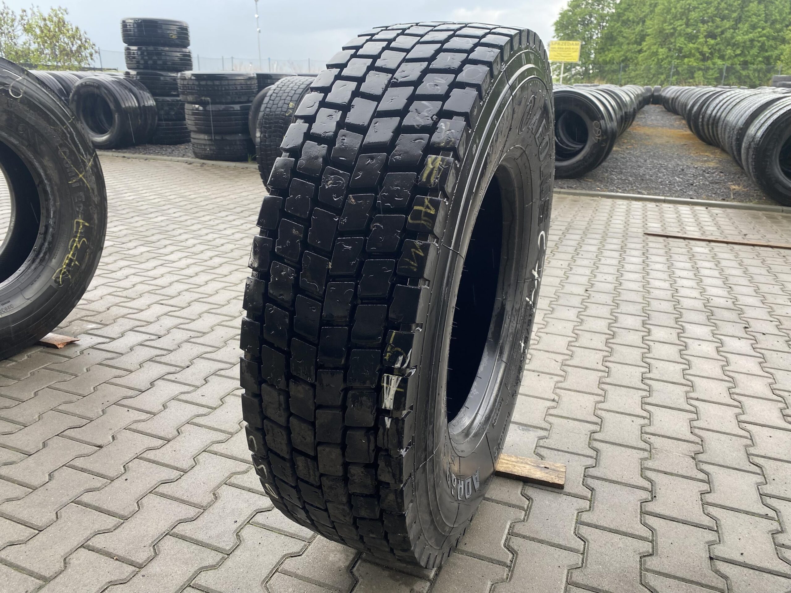 Opona ciężarowa używana 315/80R22.5 AEOLUS ADR69 18-20mm Opona ciężarowa używana 315/80R22.5 AEOLUS ADR69 18-20mm