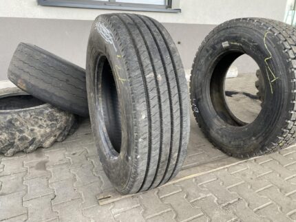  Opona ciężarowa używana 305/70R22.5 HANKOOK AL02 / 14mm
