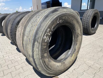 Opony ciężarowe używana 385/65R22.5 GOODRIDE CR931 / 14-15mm