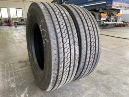  Opony ciężarowe używana 265/70R19.5 BRIDGESTONE M788 / 13mm