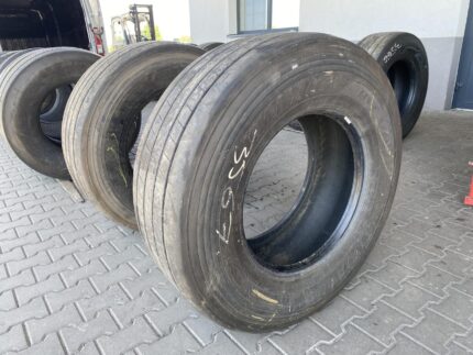 Opona ciężarowa używana 385/65R22.5 GOODYEAR KMAX T GEN-2 / 9-11mm