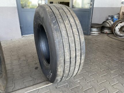  Opona ciężarowa używana 385/65R22.5 GOODYEAR KMAX T GEN-2 / 12-13mm