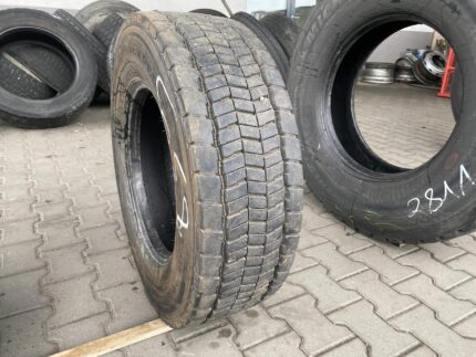  Opona ciężarowa używana 245/70R17.5 SEMPERIT RUNNER D2 / 12-13mm