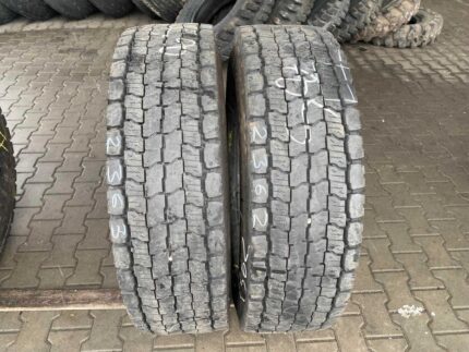 Używane opony ciężarowe 315/80R22.5 DUNLOP SP462 / 12-15mm