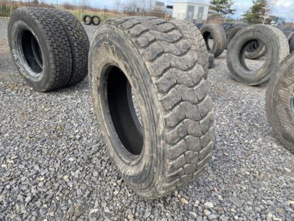 Używana opona ciężarowa 315/80R22.5 FIRESTONE FD833