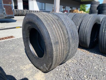 Używane opony ciężarowe 315/80R22.5 FIRESTONE FS422 PLUS / 8-9mm