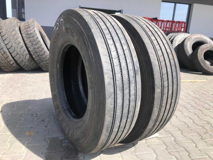 Używane opony ciężarowe 315/80R22.5 FIRESTONE FS422 / 8-9mm