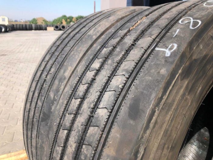 Używane opony ciężarowe 315/80R22.5 FIRESTONE FS422 / 8-9mm