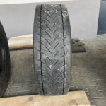  Używana opona ciężarowa 315/80R22.5 GOODYEAR KMAX D / 10-13mm
