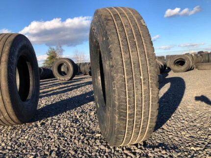 Opona ciężarowa używana 315/80R22.5 BARKLEY BL203+ / 13-14mm