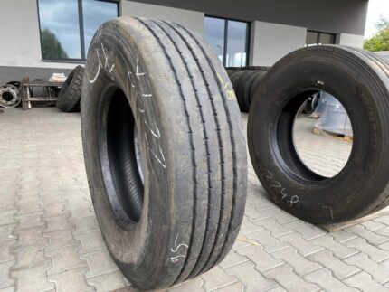  Używana opona ciężarowa 315/80R22.5 KUMHO KRS50 / 9-12mm