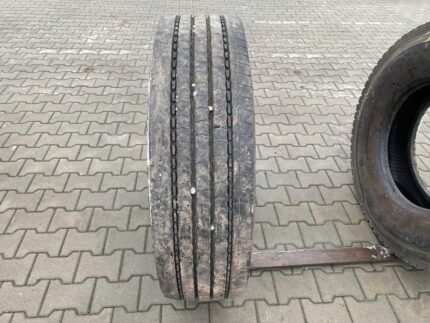 Używana opona ciężarowa 315/80R22.5 MICHELIN X MULTIWAY 3D XZE / 14-15mm