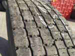 Używana opona ciężarowa 315/80R22.5 BIEŻNIKOWANA TYP KOSTKA / 13mm