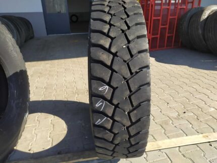 Używana opona ciężarowa 315/80R22.5 BIEŻNIKOWANA TYP BUDOWLANA / 15-16mm