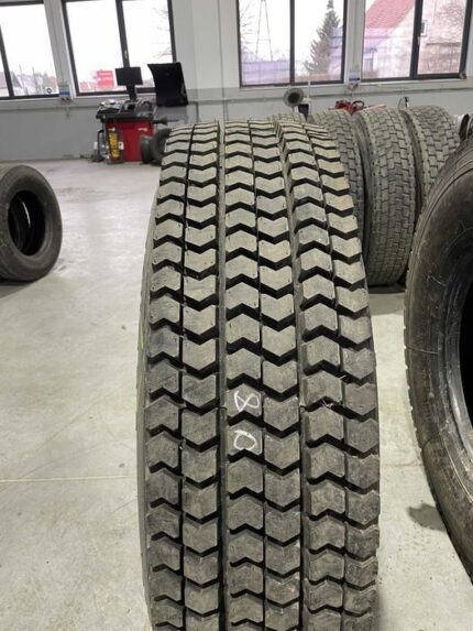 Używana opona ciężarowa 315/80R22.5 CONTINENTAL HDW / 100 % BIEŻNIKA