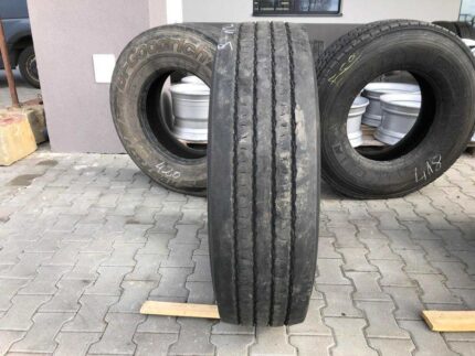  Używana opona ciężarowa 315/80R22.5 PIRELLI FR:01 / 9-11mm