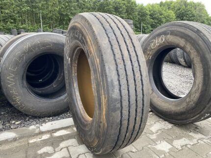  Używana opona ciężarowa 315/80R22.5 PIRELLI FR:01+ II ECOIMPACT / 9-10mm