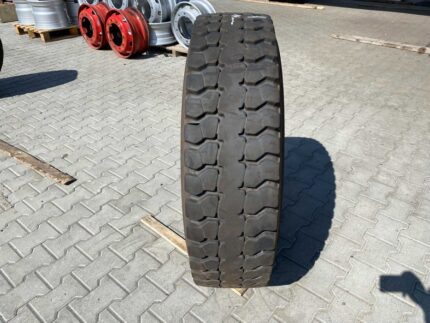 Używana opona ciężarowa 315/80R22.5 PIRELLI TG88 / 14mm