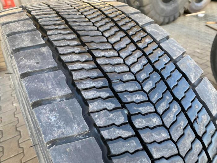 Opony ciężarowe 315/80R22.5 PIRELLI TH:01 PROWAY / 9-10mm