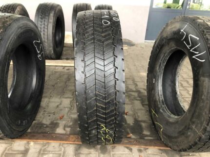  Używana opona ciężarowa 315/80R22.5 SEMPERIT RUNNER D2 / 7-10mm
