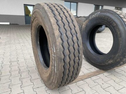  Używana opona ciężarowa 315/80R22.5 SEMPERIT WORKER F2 / 12-13mm