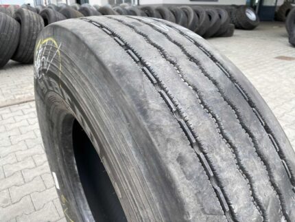 Używana opona ciężarowa 315/80R22.5 STARMAXX GH100 / 9-10mm