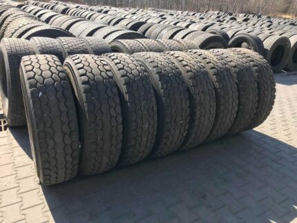  Używane opony ciężarowe 315/80R22.5 TOYO HYPARADIAL / 7-8mm